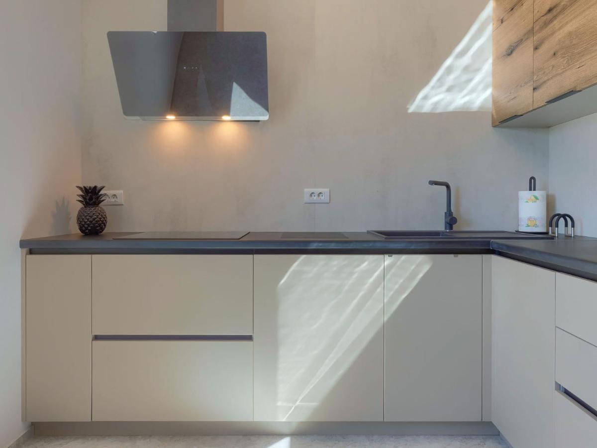 Apartment Wing 77 By Interhome Póla Kültér fotó