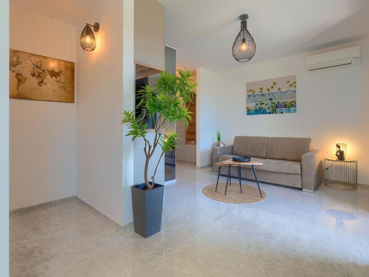 Apartment Wing 77 By Interhome Póla Kültér fotó