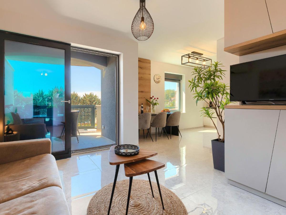 Apartment Wing 77 By Interhome Póla Kültér fotó