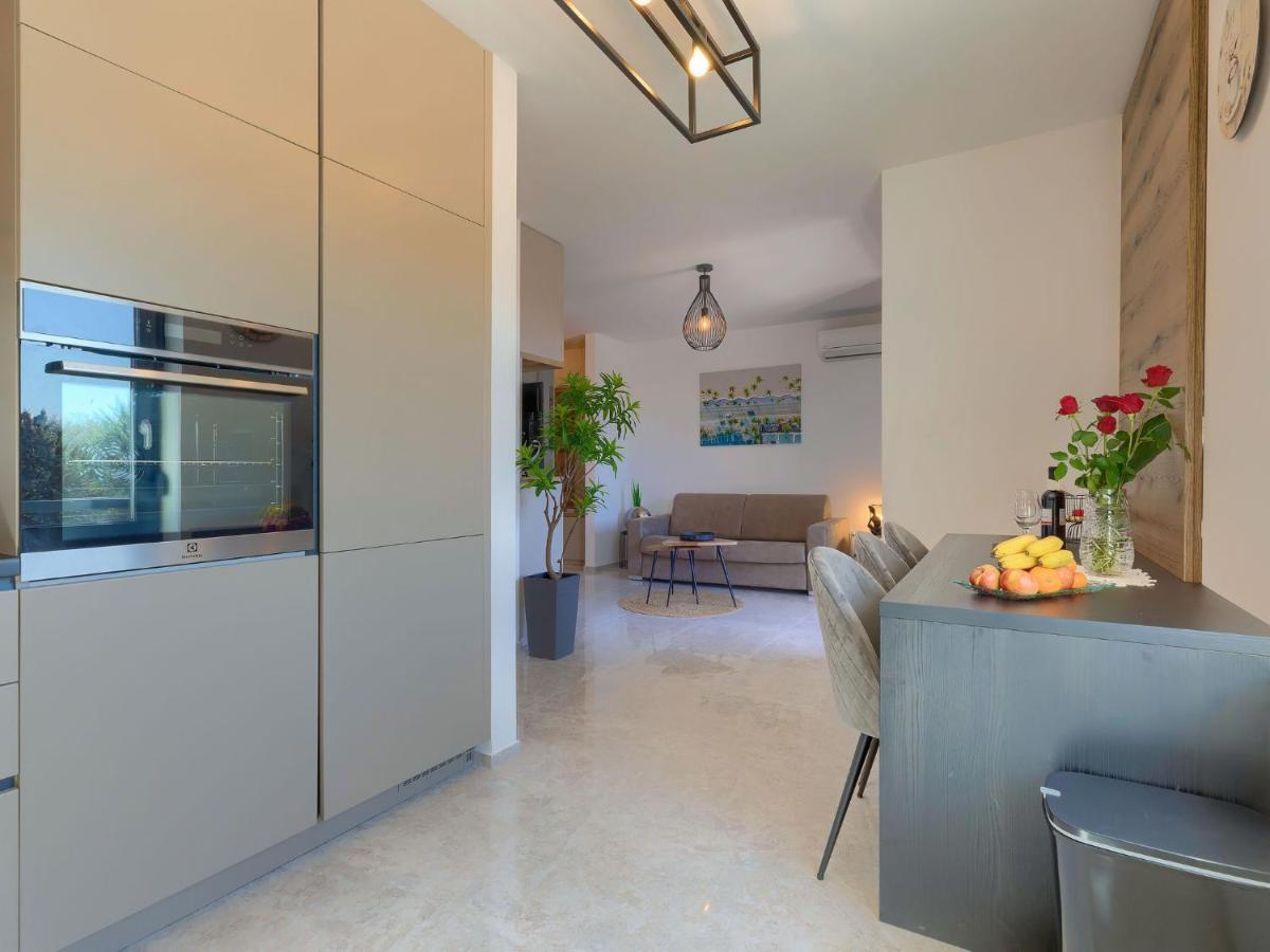 Apartment Wing 77 By Interhome Póla Kültér fotó