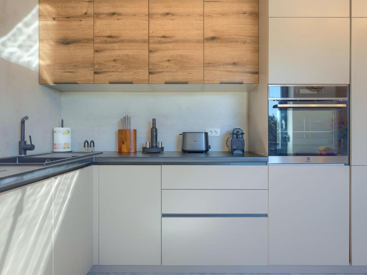 Apartment Wing 77 By Interhome Póla Kültér fotó
